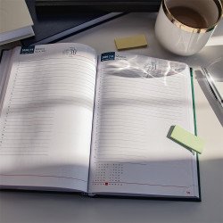 Határidőnapló agenda Standard A/5, napi, fehér lapokkal (fekete) 2026. Bluering®