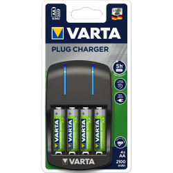Elemtöltő, akku Plug töltő + 4 db AA 2100 mAH Varta Elem, akkumulátor, töltő Varta